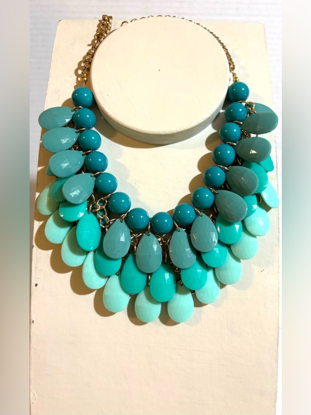 Fashion Jewelry Turquoise plastic Multi-Drop Statement Necklace